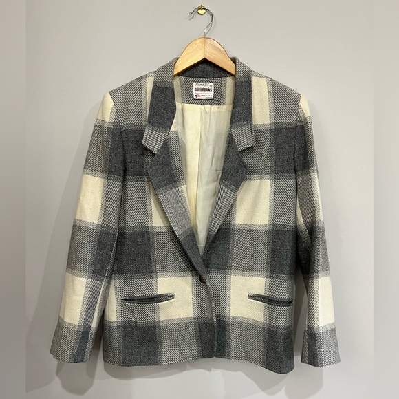 Vintage Country Suburbans Blazer - Picture 3 of 7